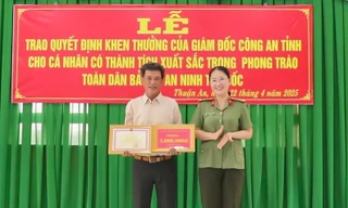 Người lái xe ôm nhanh trí chở khách nghi giết người vào thẳng đồn công an