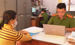 Xử phạt tiệm cầm đồ vì nhận cầm cố Căn cước công dân