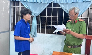 Bắt khẩn cấp đối tượng giết 2 mẹ con ở Vĩnh Long