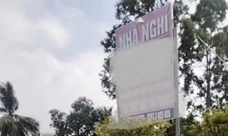 Nữ phó chánh văn phòng sở bị phát hiện ở chung phòng nhà nghỉ với chồng người khác