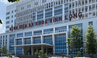 Cựu Giám đốc Bệnh viện Đa khoa Vĩnh Long nhận 'lại quả' 1,4 tỷ đồng từ Cty Việt Á