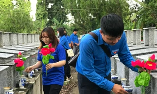 Tri ân Anh hùng liệt sĩ tại Di tích Lịch sử - Văn hóa Tầm Vu 