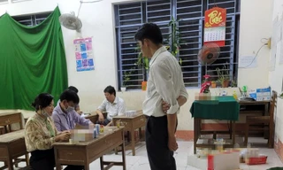 Uống sữa của nhà tài trợ, hơn 50 em học sinh ngộ độc 