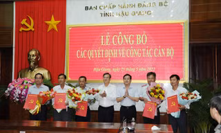 Hậu Giang bổ nhiệm nhiều cán bộ chủ chốt