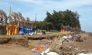 Một ngày Trà Vinh công bố 2 tình huống khẩn cấp sụp lún, sạt lở