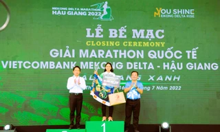 Nữ vận động viên lập kỷ lục mới tại giải Mekong Delta Marathon Hậu Giang