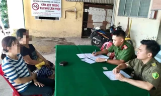 Tài khoản bất ngờ nhận được 100 triệu đồng, nữ giáo viên đến nhờ công an trả lại