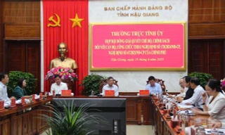 23 cán bộ lãnh đạo ở Hậu Giang nghỉ trước sáp nhập