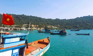 Vượt biển đến với đảo tiền tiêu Thổ Chu