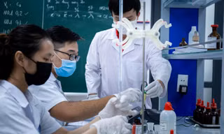 Chấm dứt tình trạng 'bán' bài báo khoa học