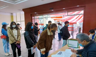 Sinh viên trở lại học trực tiếp: trường đại học cảnh báo để đảm bảo an toàn