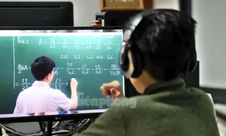 Bộ GD&ĐT thừa nhận có tình trạng tăng học phí, nhiều khoản thu ngoài quy định