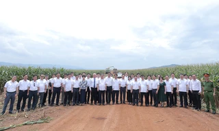 Lớp cán bộ quy hoạch Ủy viên Ban Chấp hành Trung ương Đảng khóa XIV thực tế tại Nghệ An