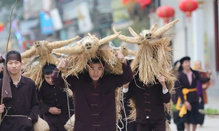 Độc đáo lễ hội trâu rơm bò rạ ngày xuân