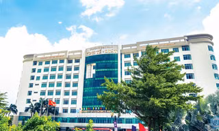 Bản tin tuyển sinh: Đại học Văn Lang, Đại học Kinh tế - Luật TP.HCM mở ngành mới
