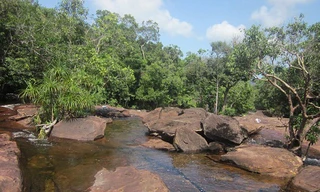 Đừng quên ghé Suối Đá Bàn khi đến Phú Quốc