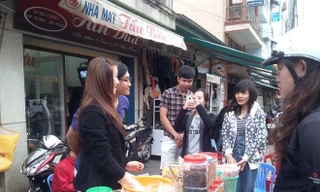 Hot girl bánh tráng trộn: ‘Cả gia đình đều vui vì thu nhập tăng thêm’