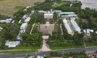 Bộ đội nhường doanh trại lập khu cách ly điều trị bệnh nhân COVID-19 