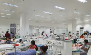 Nguyên nhân khiến hàng loạt học sinh ngộ độc phải cấp cứu ở Kiên Giang