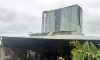 Nổ tại cơ sở sấy lúa ở Vĩnh Long, 3 người thương vong