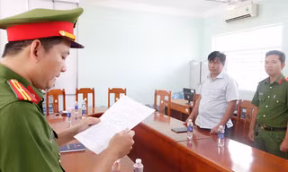 An Giang: Hai cựu cán bộ trung tâm giáo dục bị bắt vì làm thất thoát ngân sách