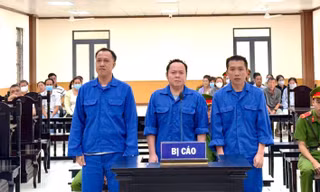 ‘Mật mã’ trong sổ ghi chép tiền nhận hối lộ của nhóm cựu CSGT đường thuỷ