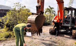 Khởi tố 6 đối tượng dùng hung khí chống lực lượng cưỡng chế mặt bằng