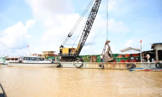 Sóc Trăng trả tiền để người dân giám sát khai thác cát sông Hậu