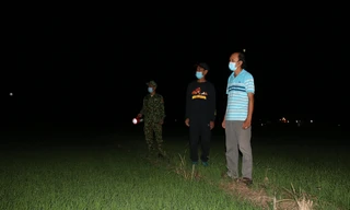 Giáo viên vùng biên tham gia chống dịch COVID -19