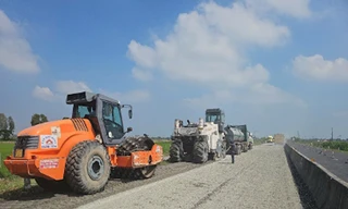 16 mũi thi công ‘thay áo mới’ 750 tỷ đồng đường Lộ Tẻ - Rạch Sỏi