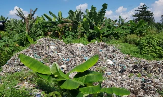 Chốt thời gian dời bãi rác 'khủng' chắn cao tốc Cần Thơ - Cà Mau