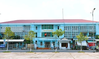 Ba bác sĩ trung tâm y tế ở Kiên Giang bị bắt vì giả mạo trong công tác