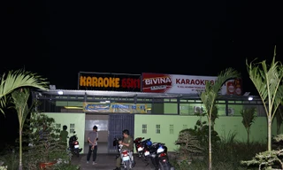 Chủ quán karaoke và khách cùng chơi ma tuý