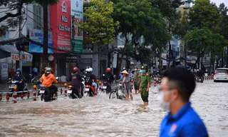 Tại sao đường phố Cần Thơ đã nâng cấp nhưng vẫn ngập?