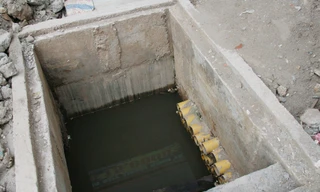 Miệng cống, hố ga rình rập người đi đường