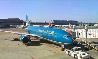 Máy bay của Vietnam AIrlines tại Narita
