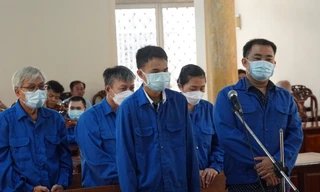 Các bị cáo nghe tuyên án