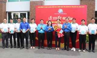 Bến Tre ra quân đội hình chuyên Lý luận trẻ tham gia chiến dịch tình nguyện hè