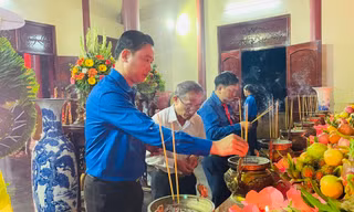 Tuổi trẻ Bến Tre tri ân anh hùng liệt sĩ