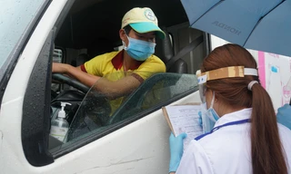 Ngày đầu Cần Thơ bắt buộc giấy xét nghiệm âm tính Sars-CoV-2, nhiều tài xế phải quay đầu
