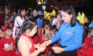 Noel gắn kết tình thân với thiếu nhi Cần Thơ