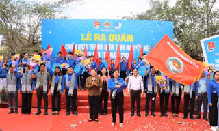 Chiến sĩ tình nguyện xây dựng Bến Tre xanh