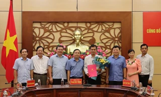 Đồng Tháp trao quyết định bổ nhiệm ba phó giám đốc sở, một phó chánh văn phòng