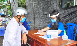 Nữ sinh 17 tuổi tình nguyện xin tham gia hỗ trợ chống dịch COVID -19
