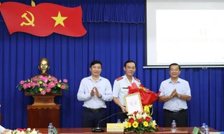 Đồng Tháp công bố quyết định về công tác cán bộ