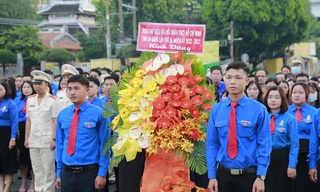 Báo công Bác Tôn