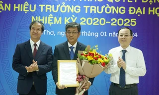 Công bố quyết định bổ nhiệm Hiệu trưởng Trường Đại học Cần Thơ