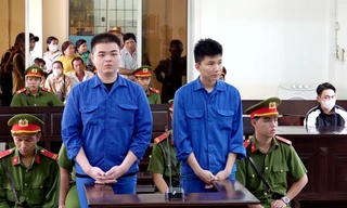 Chém chết người chạy xe nẹt pô, hai thanh niên lĩnh 36 năm tù