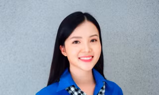 Hoa khôi Huỳnh Thúy Vi