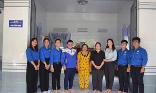 Niềm vui thoát nghèo từ căn nhà tình bạn